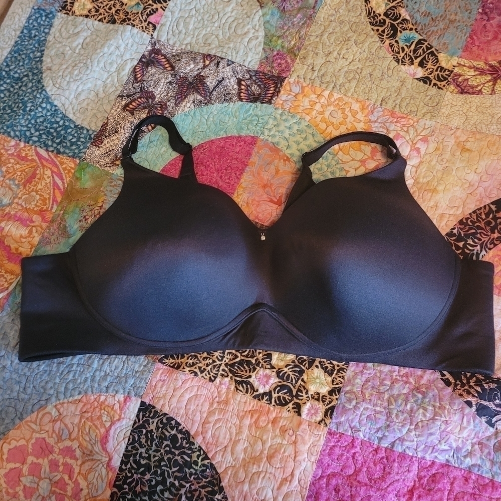 Cacique Black Bra